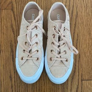 pink converse